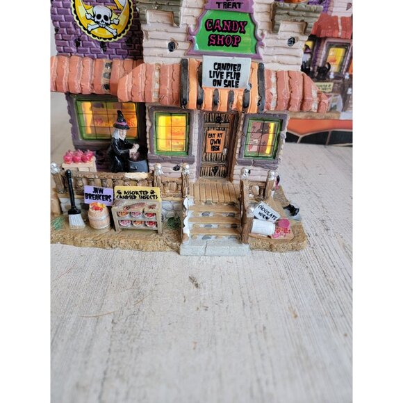 Lemax AS IS trick or treat candy shop Halloween village accessory - Picture 5 of 16